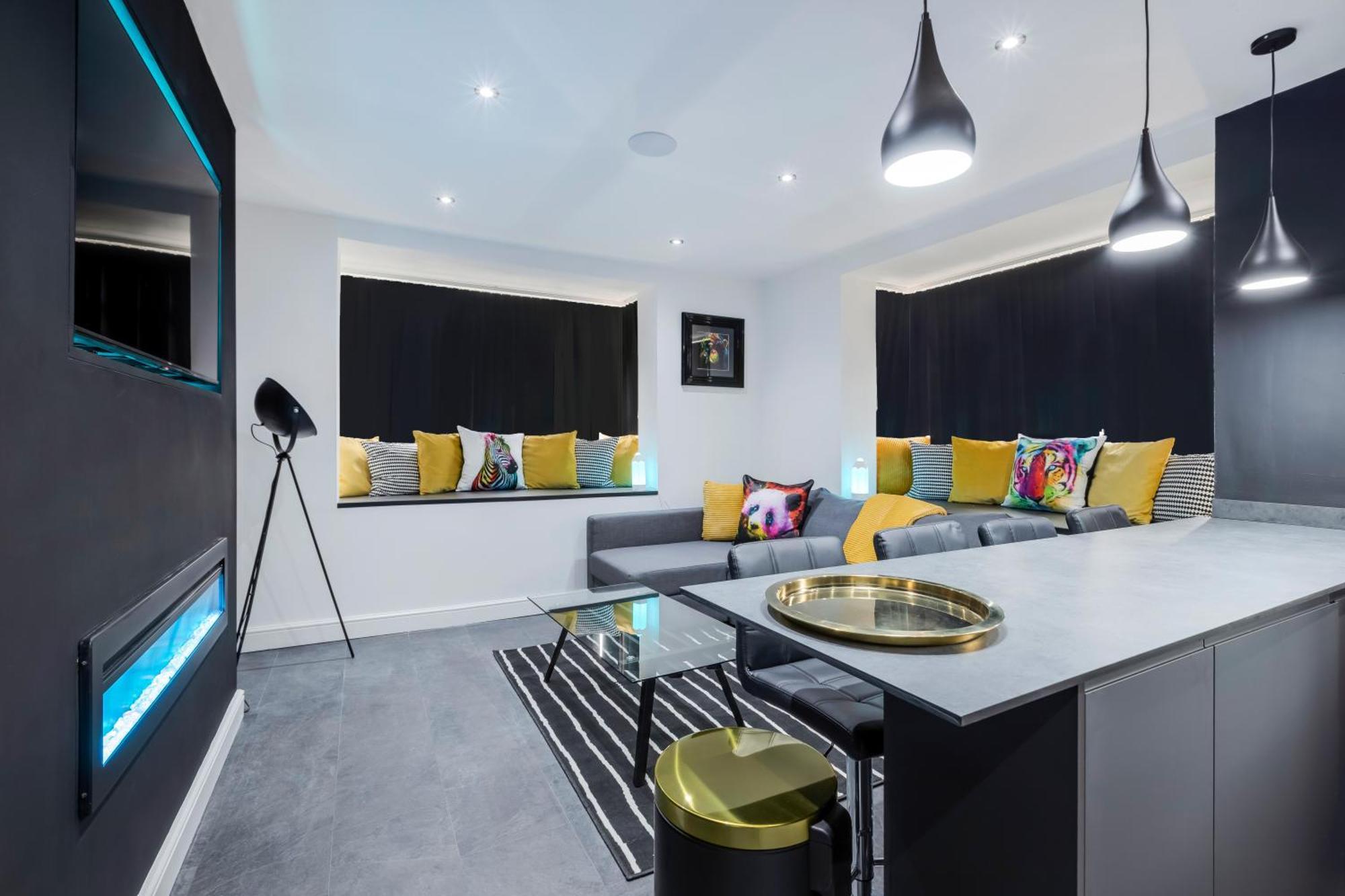 Two Bed Modern Apartment 5Min Walk To Town Centre With Free Parking ! Under New Management بلاكبول المظهر الخارجي الصورة