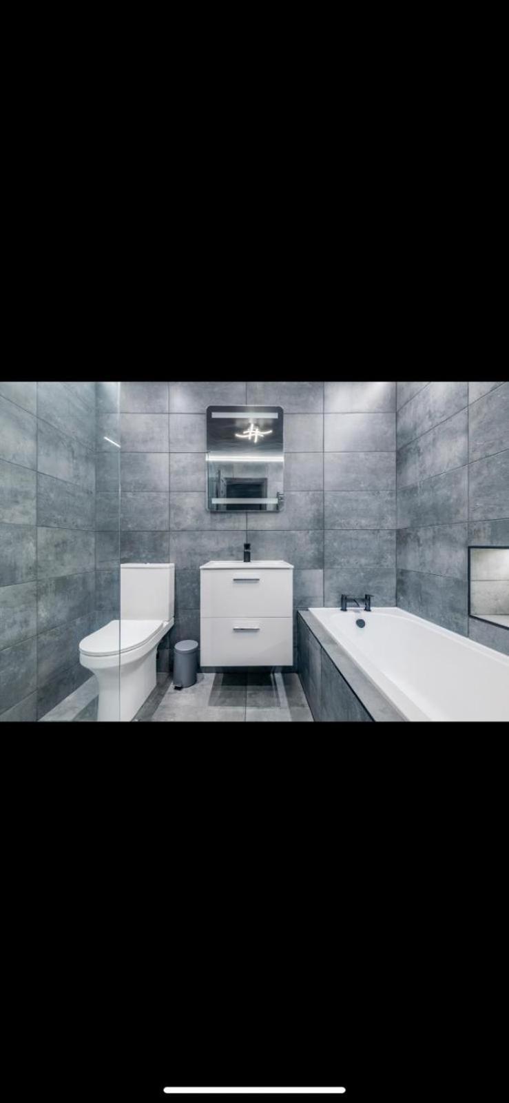 Two Bed Modern Apartment 5Min Walk To Town Centre With Free Parking ! Under New Management بلاكبول المظهر الخارجي الصورة